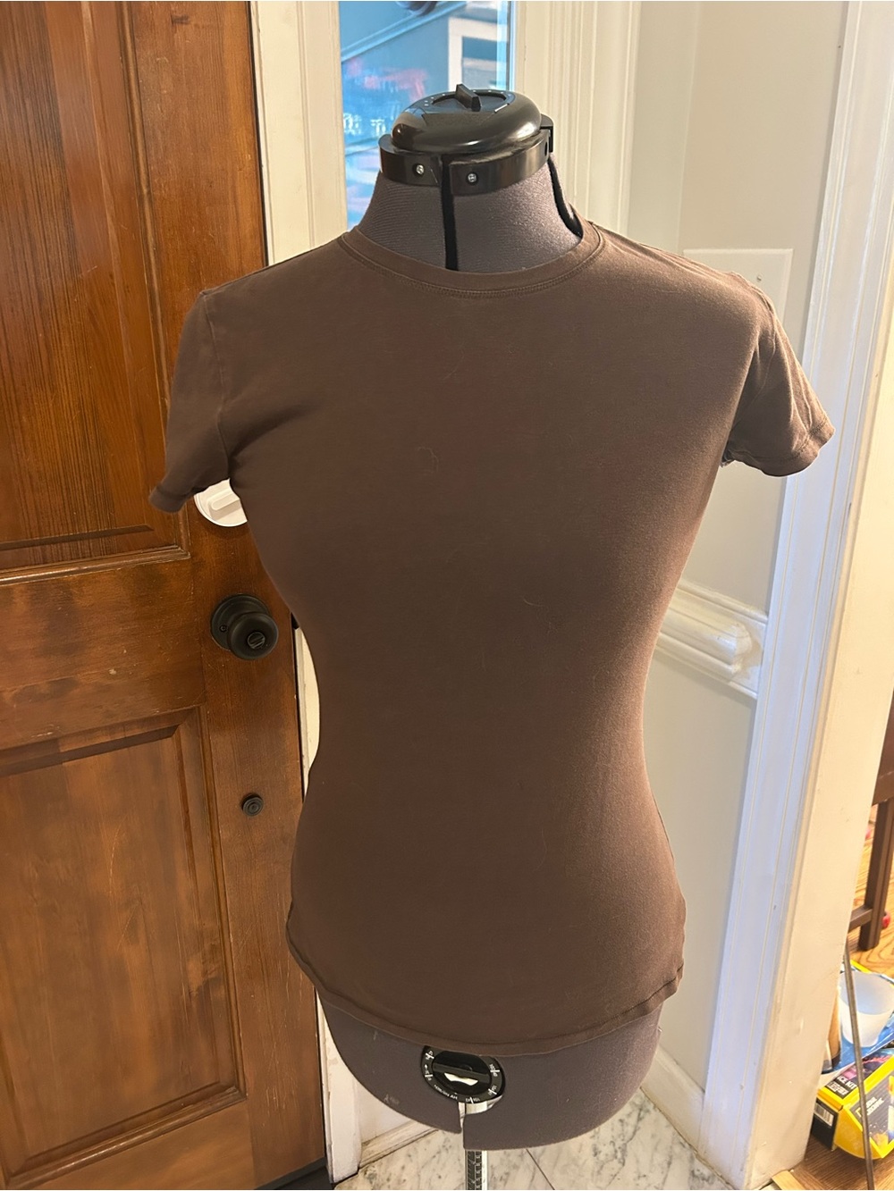 Banana Republic Brown Short Sleeve Crewneck Tee